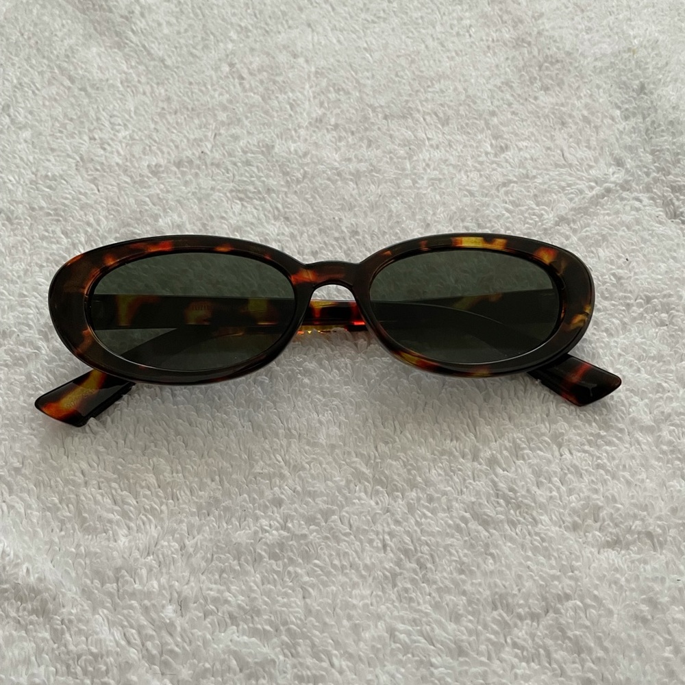 Elizabeth and James Sunglasses